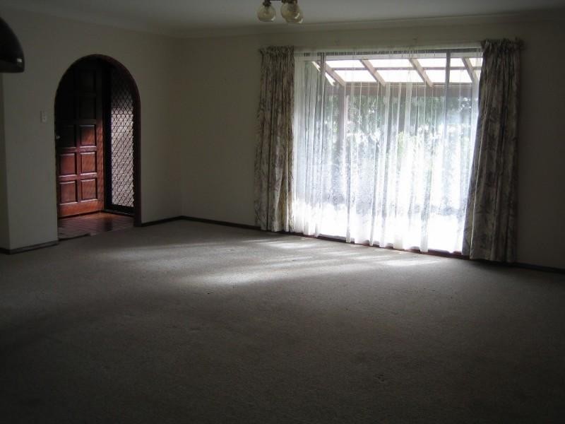 167 Blackadder Road, Swan View WA 6056