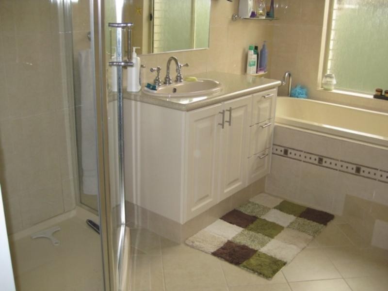 9 Northend Close, Swan View WA 6056