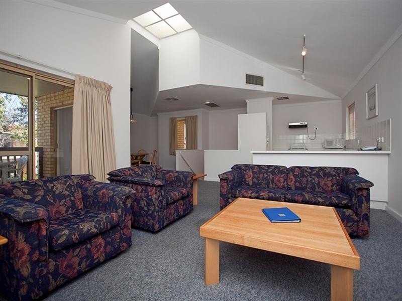 35/6 Verdelho Drive, The Vines WA 6069