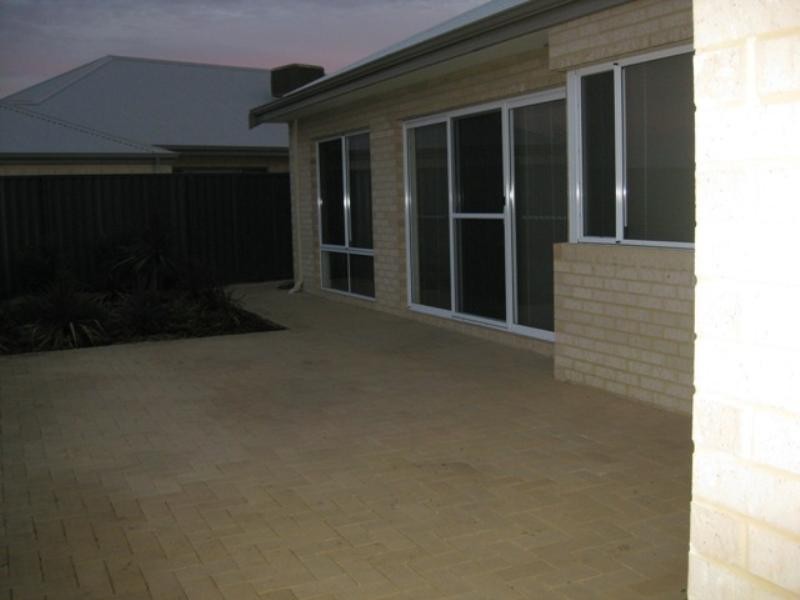 5 Minnow Drive, Aveley WA 6069