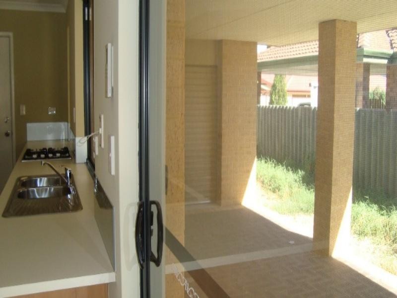 12 Little Harold Street, Bellevue WA 6056