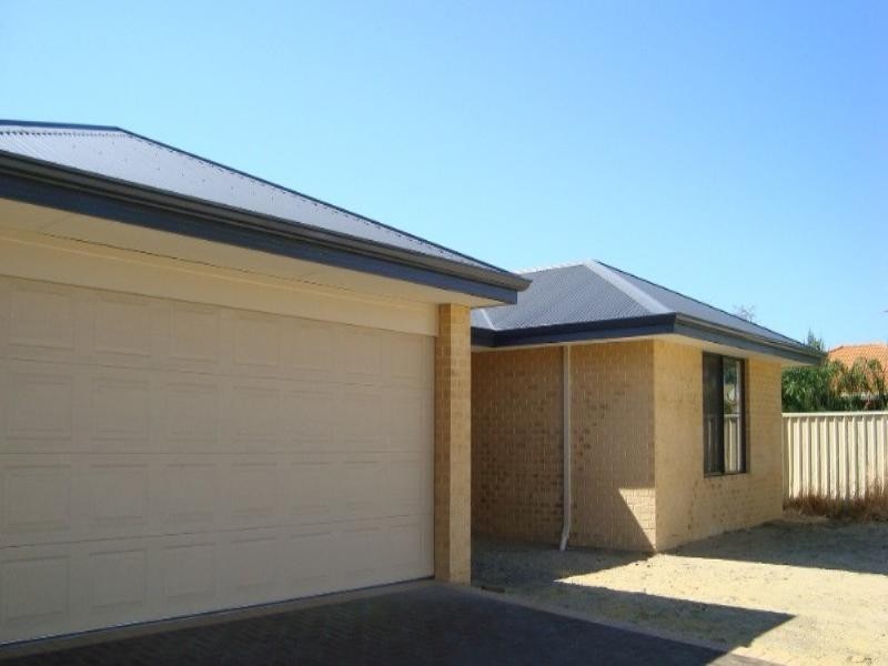 12 Little Harold Street, Bellevue WA 6056