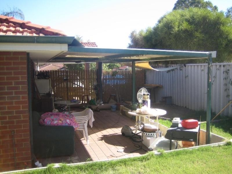 8 Hindoo Elbow, Stratton WA 6056