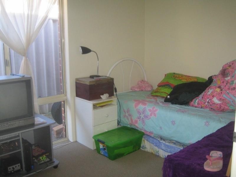 8 Hindoo Elbow, Stratton WA 6056