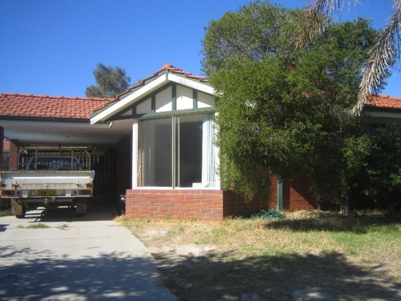 8 Hindoo Elbow, Stratton WA 6056