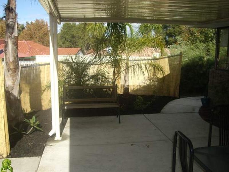 10 Yeates Lane, Stratton WA 6056