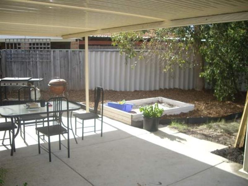 10 Yeates Lane, Stratton WA 6056