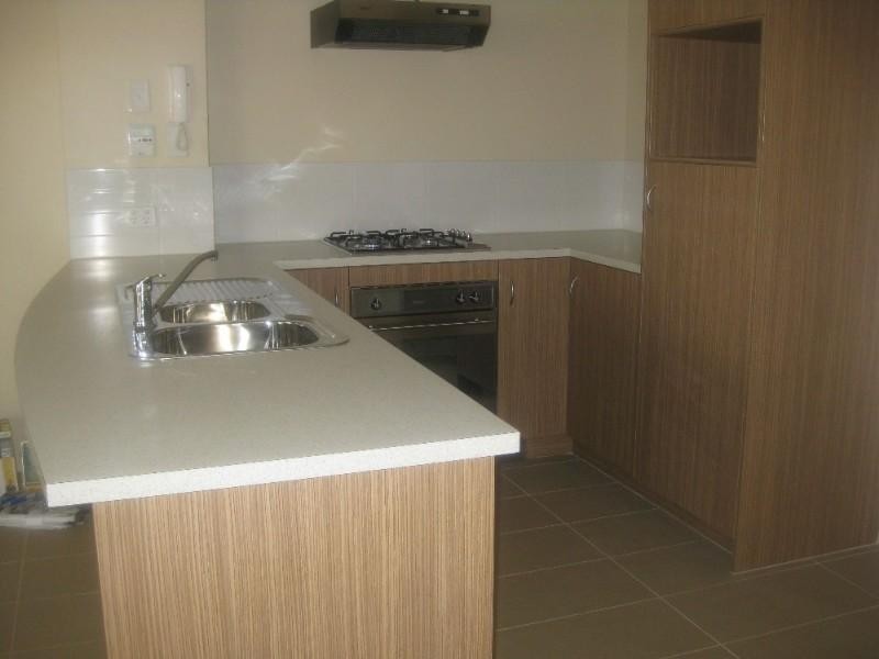 2/12 Charles East Street, Midland WA 6056