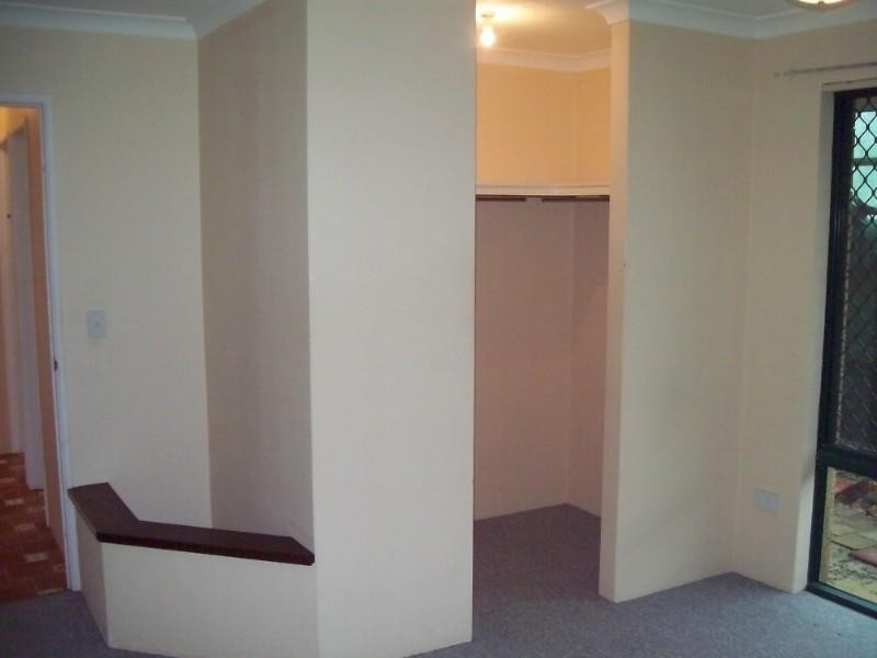 26 Kangaroo Ent, Stratton WA 6056