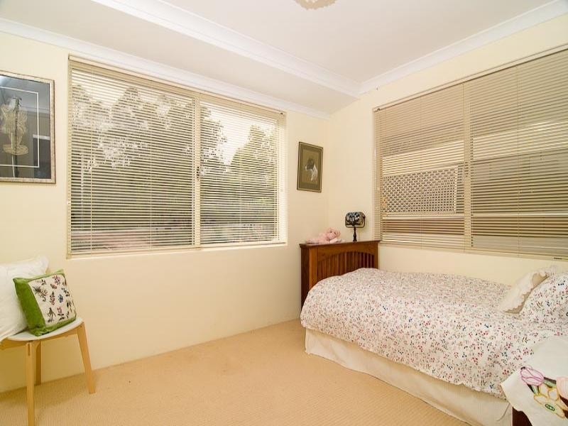 10 Ridge Road, Glen Forrest WA 6071