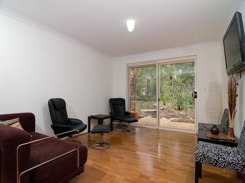 10 Ridge Road, Glen Forrest WA 6071