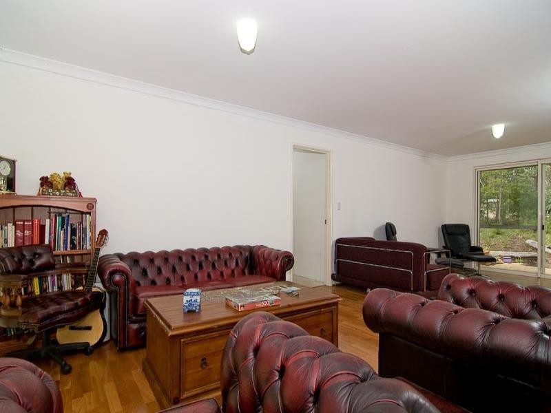 10 Ridge Road, Glen Forrest WA 6071