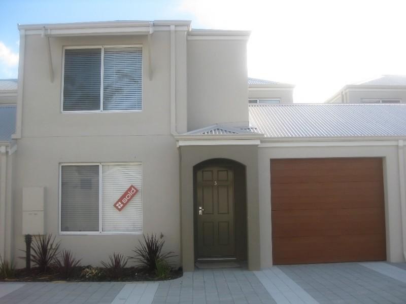 3/12 Charles East Street, Midland WA 6056