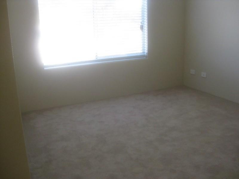3/12 Charles East Street, Midland WA 6056