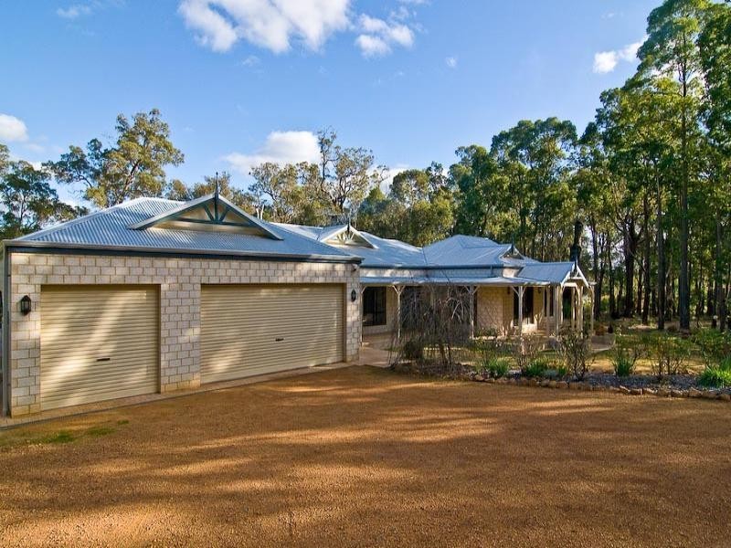 121 Lakeview Drive, Gidgegannup WA 6083