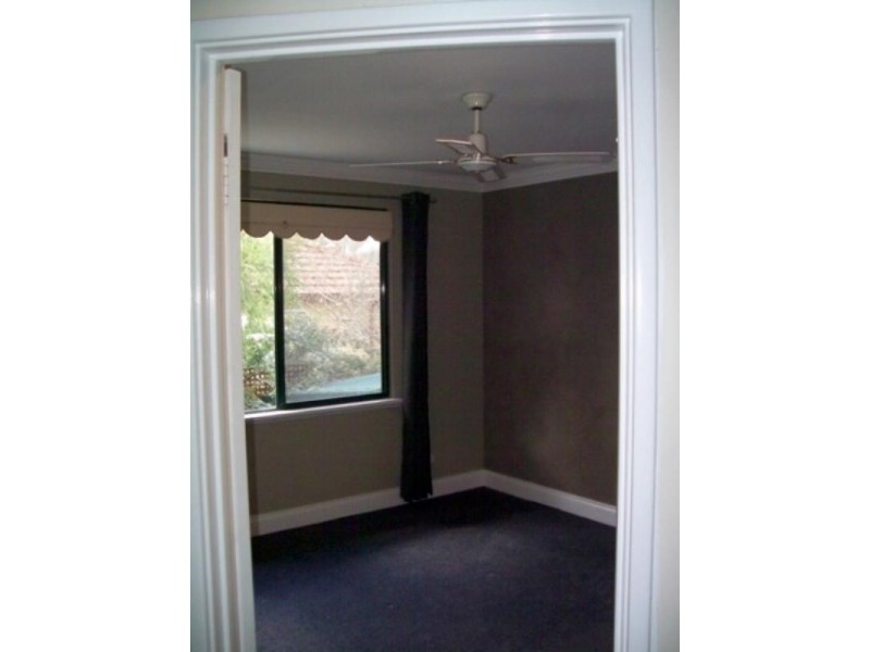 2/30 Montreal Road, Woodbridge WA 6056