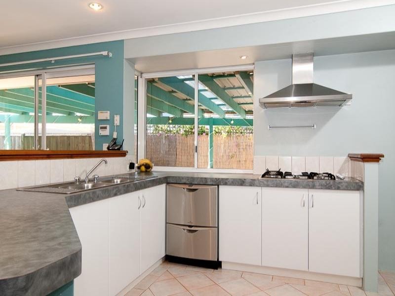 11 Bollinger Close, The Vines WA 6069