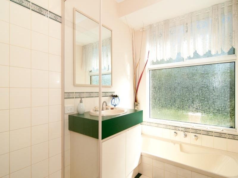 11 Bollinger Close, The Vines WA 6069