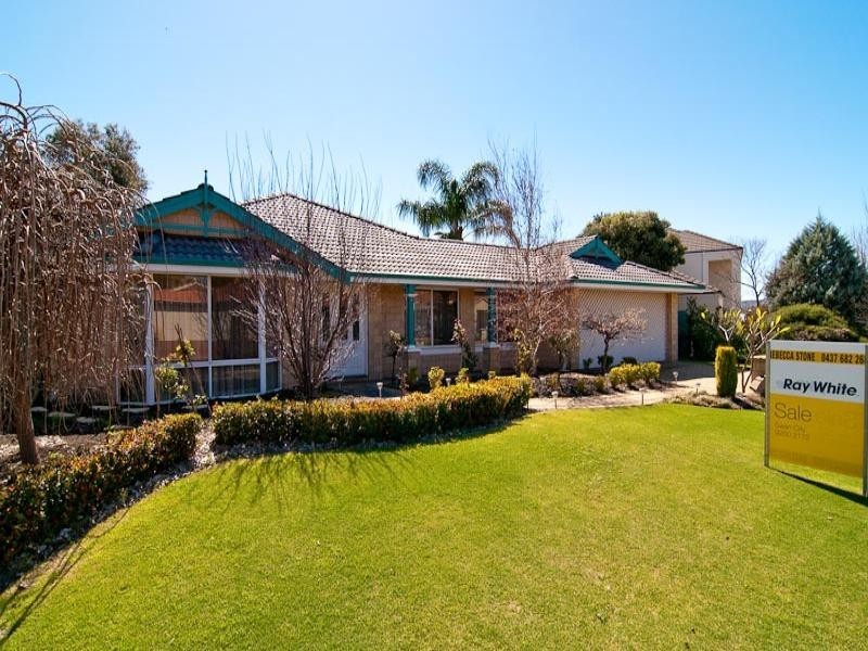 11 Bollinger Close, The Vines WA 6069