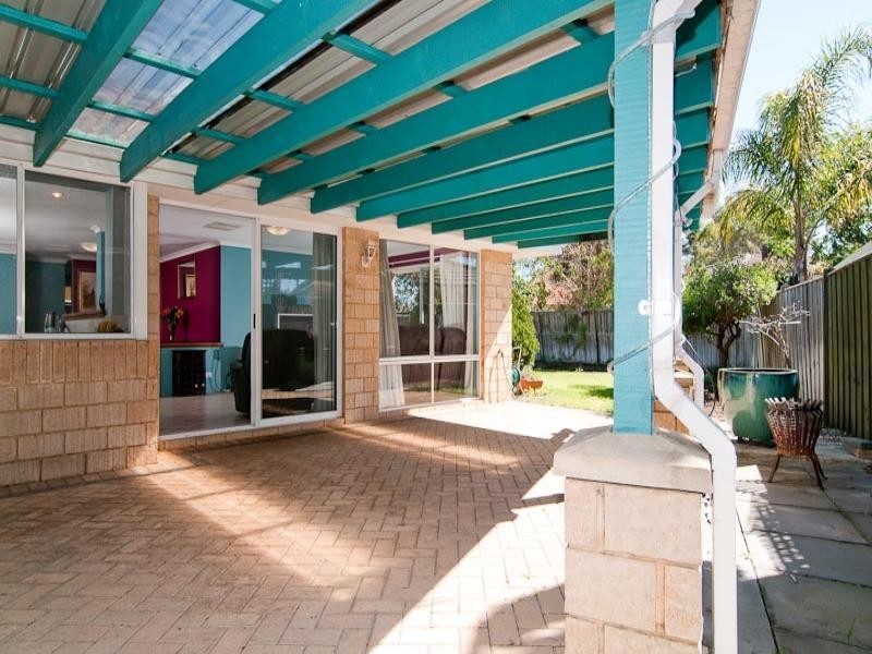 11 Bollinger Close, The Vines WA 6069