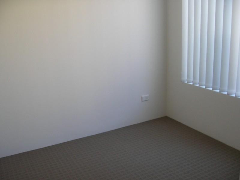 11/7-9 Templeman Place, Midland WA 6056