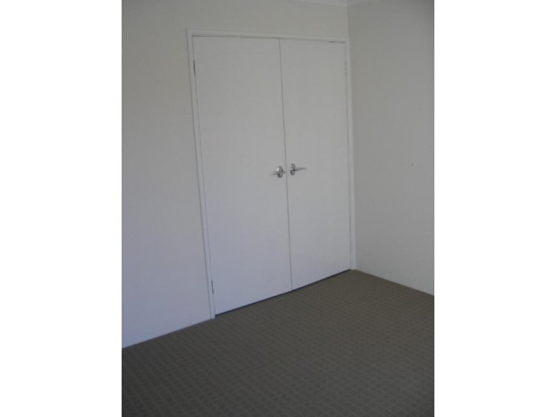 11/7-9 Templeman Place, Midland WA 6056