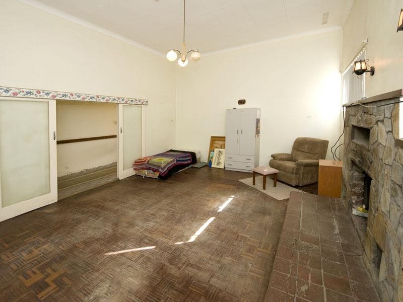 24 Dudley Street, Midland WA 6056