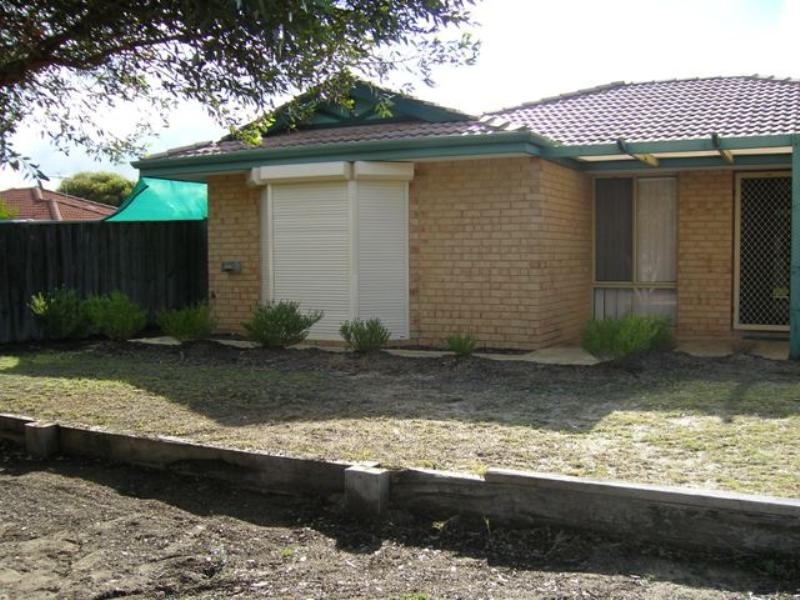 35 Lewis Jones Cross, Stratton WA 6056