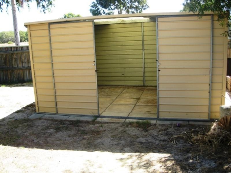 39 Kangaroo Ent, Stratton WA 6056