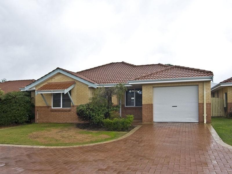 2/4 Norn Close, South Guildford WA 6055