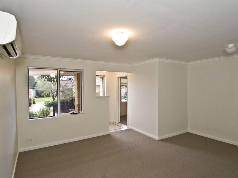 2/4 Norn Close, South Guildford WA 6055