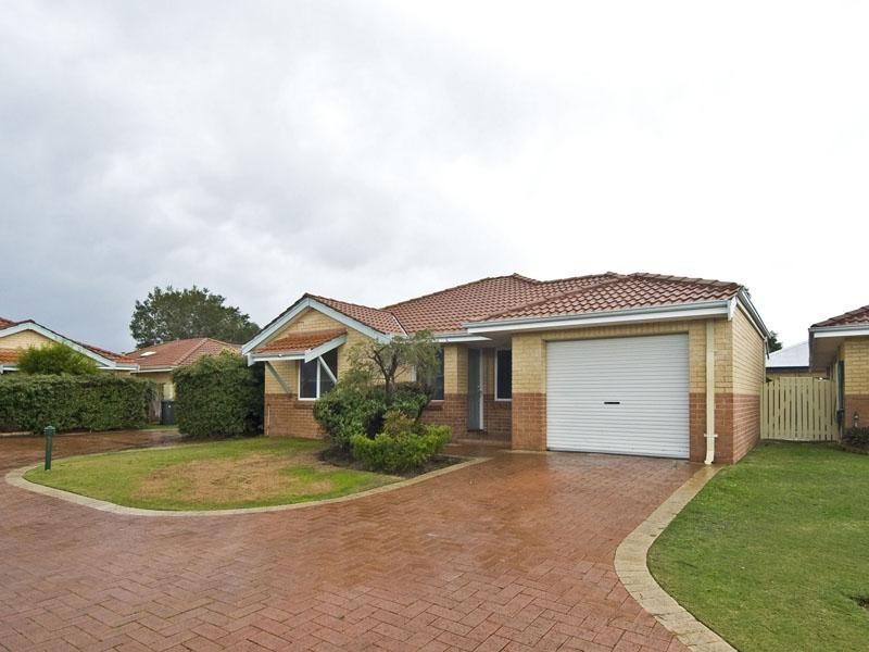 2/4 Norn Close, South Guildford WA 6055
