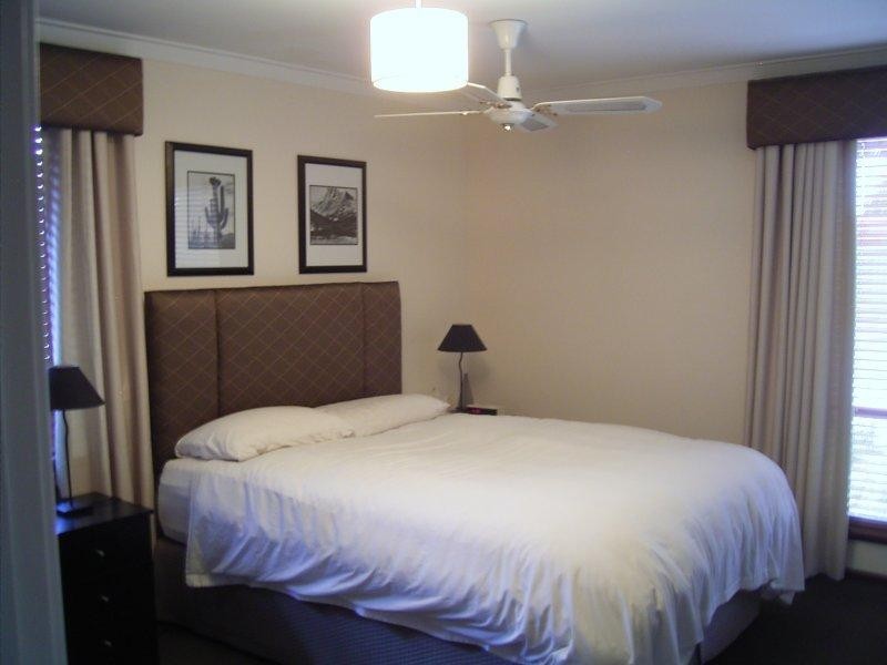 5 Marigold Grove, Ballajura WA 6066