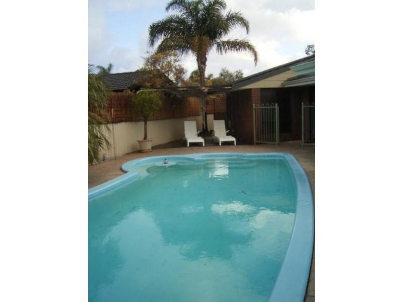 5 Marigold Grove, Ballajura WA 6066