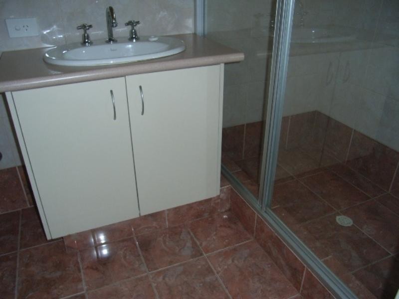 4/15 Mathoura Street, Midland WA 6056