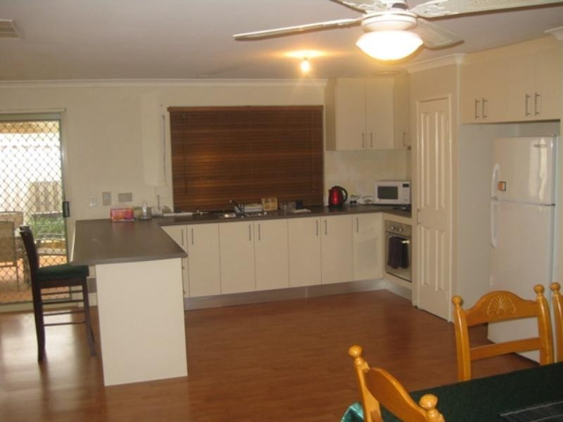 4 Bambra Mews, Stratton WA 6056