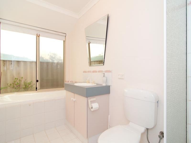 31 Little River Cove, Jane Brook WA 6056