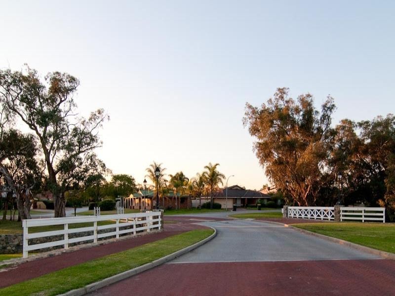 31 Little River Cove, Jane Brook WA 6056