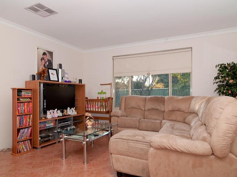 31 Little River Cove, Jane Brook WA 6056