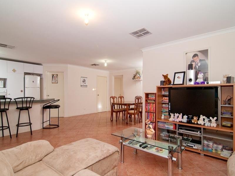 31 Little River Cove, Jane Brook WA 6056