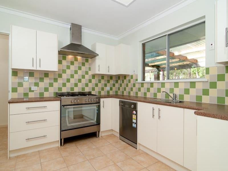 20 Ridge Road, Glen Forrest WA 6071