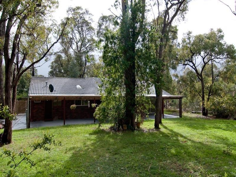 20 Ridge Road, Glen Forrest WA 6071