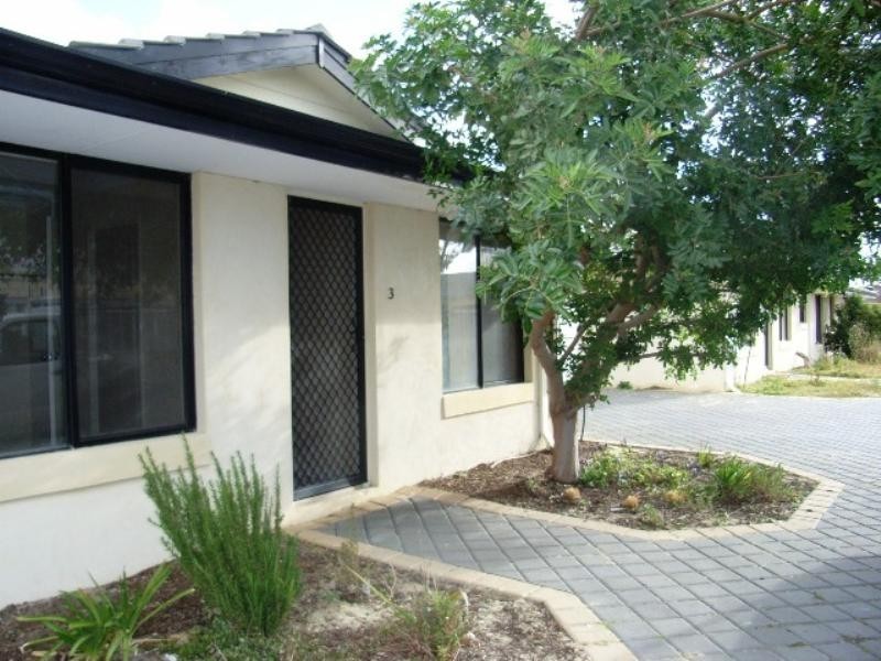 3/12 Mathoura Street, Midland WA 6056