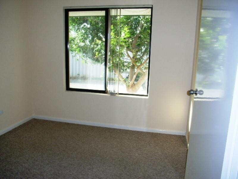 3/12 Mathoura Street, Midland WA 6056