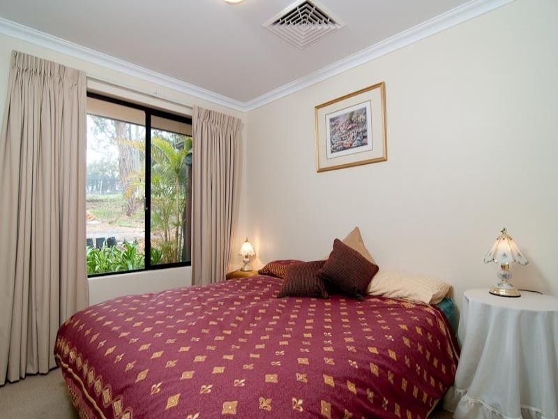 98 Quenda Place, Gidgegannup WA 6083