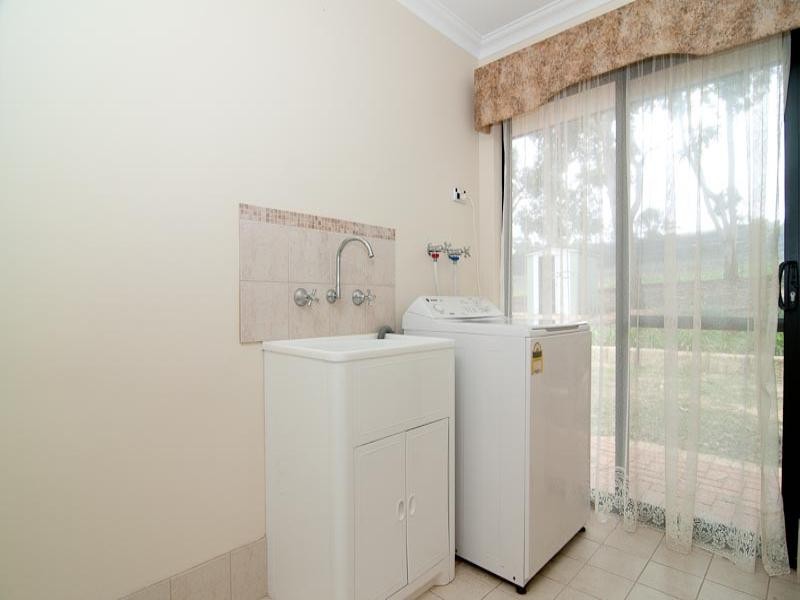 98 Quenda Place, Gidgegannup WA 6083
