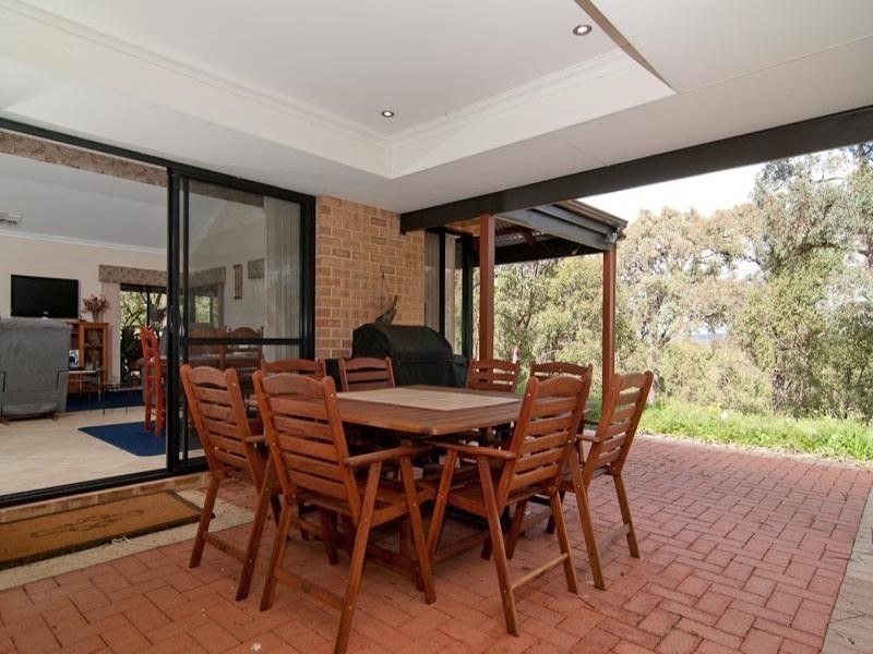 98 Quenda Place, Gidgegannup WA 6083