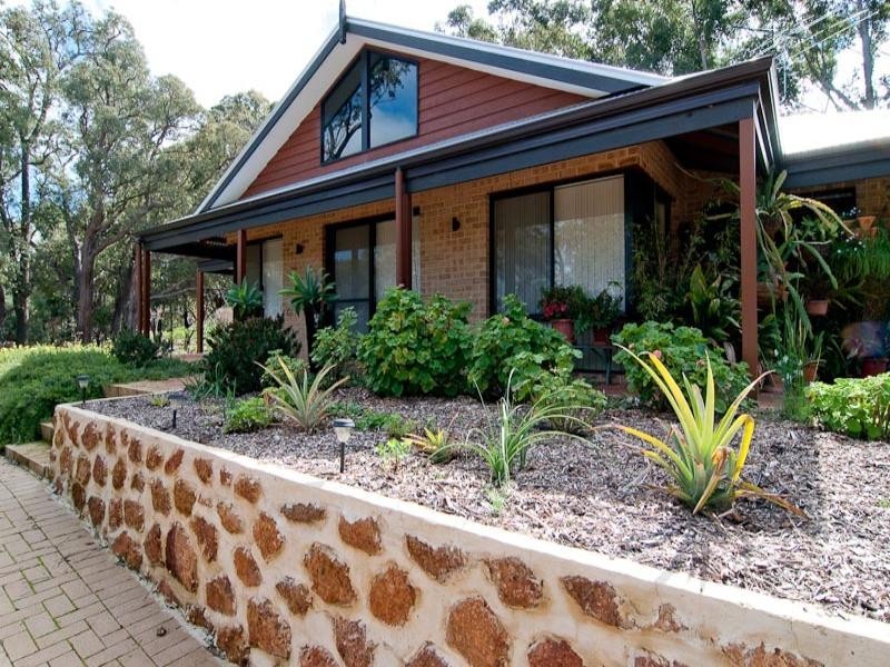 98 Quenda Place, Gidgegannup WA 6083