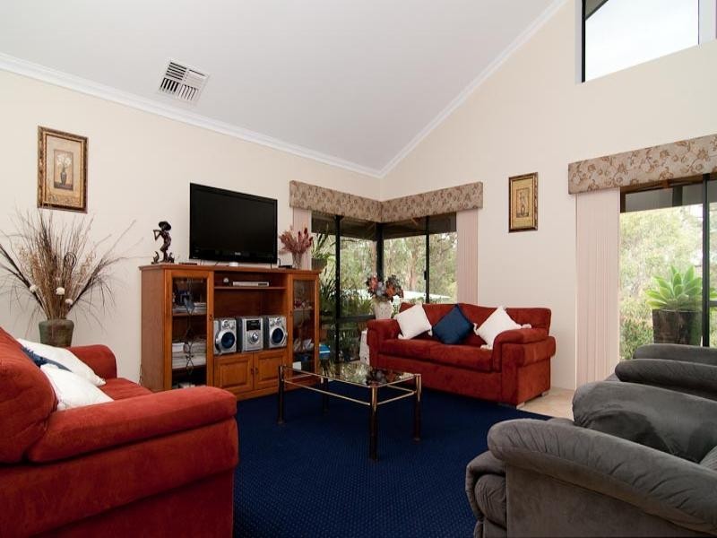 98 Quenda Place, Gidgegannup WA 6083