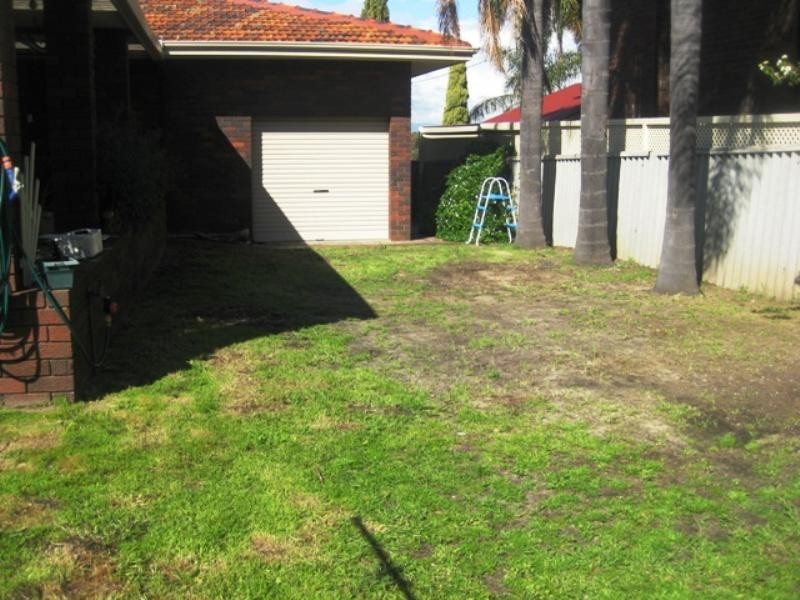 9 Kingsfield Avenue, Swan View WA 6056